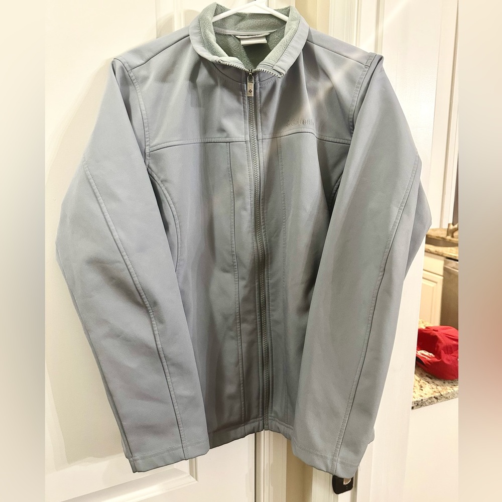 Columbia Dusty Blue Women’s Softshell Jacket